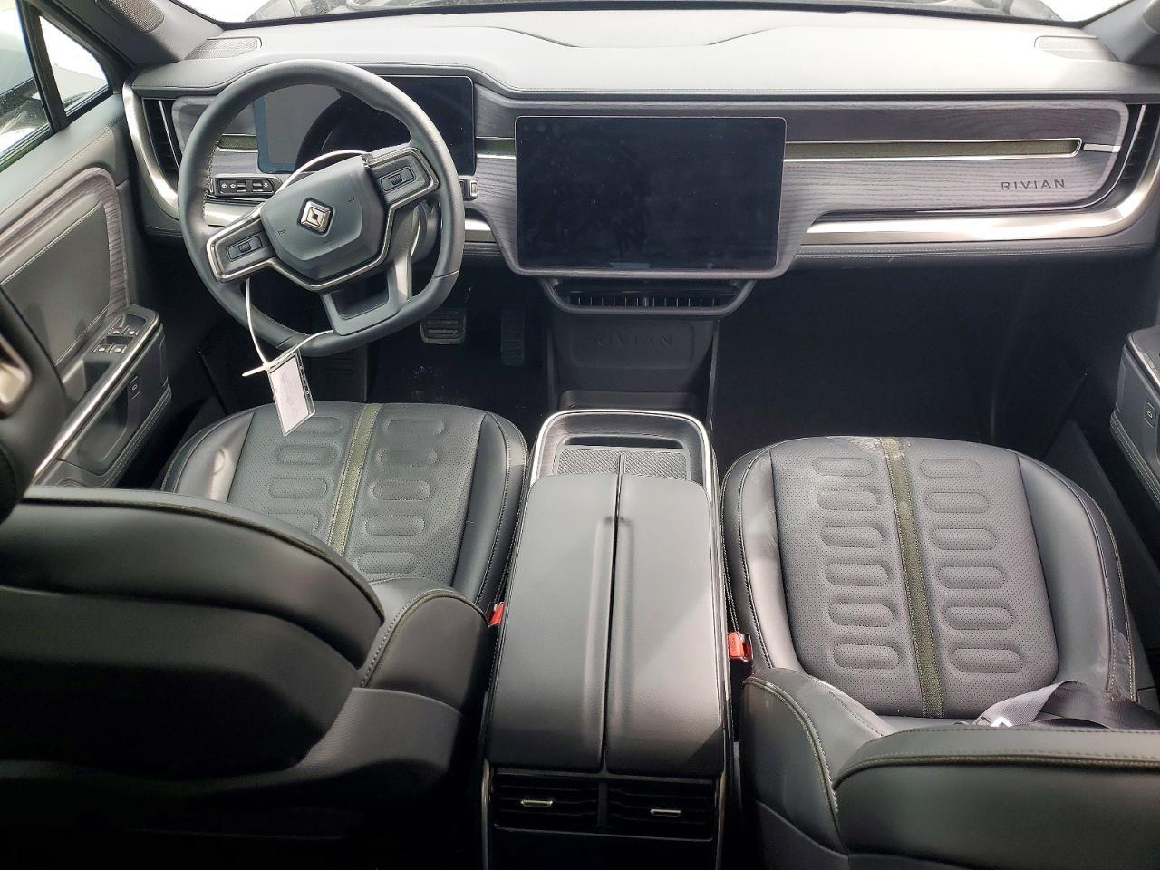 2025 Rivian R1T Adventure