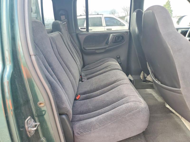 2000 Dodge Dakota Quattro