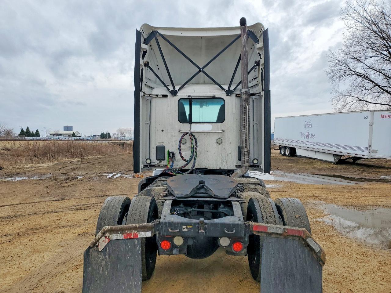 2018 Peterbilt 579 Semi Truck