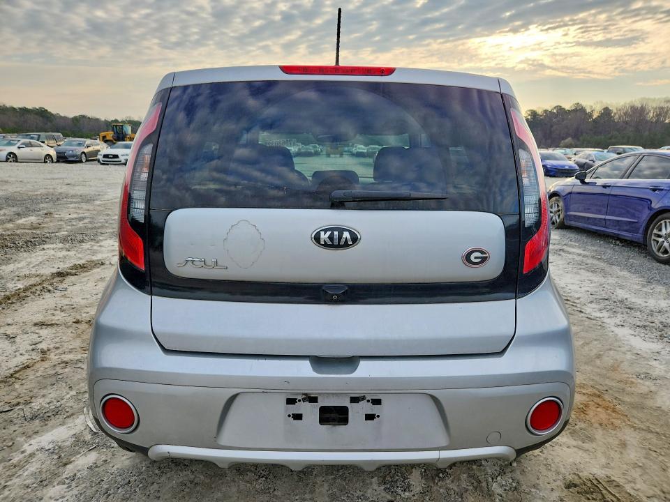 2018 KIA Soul +