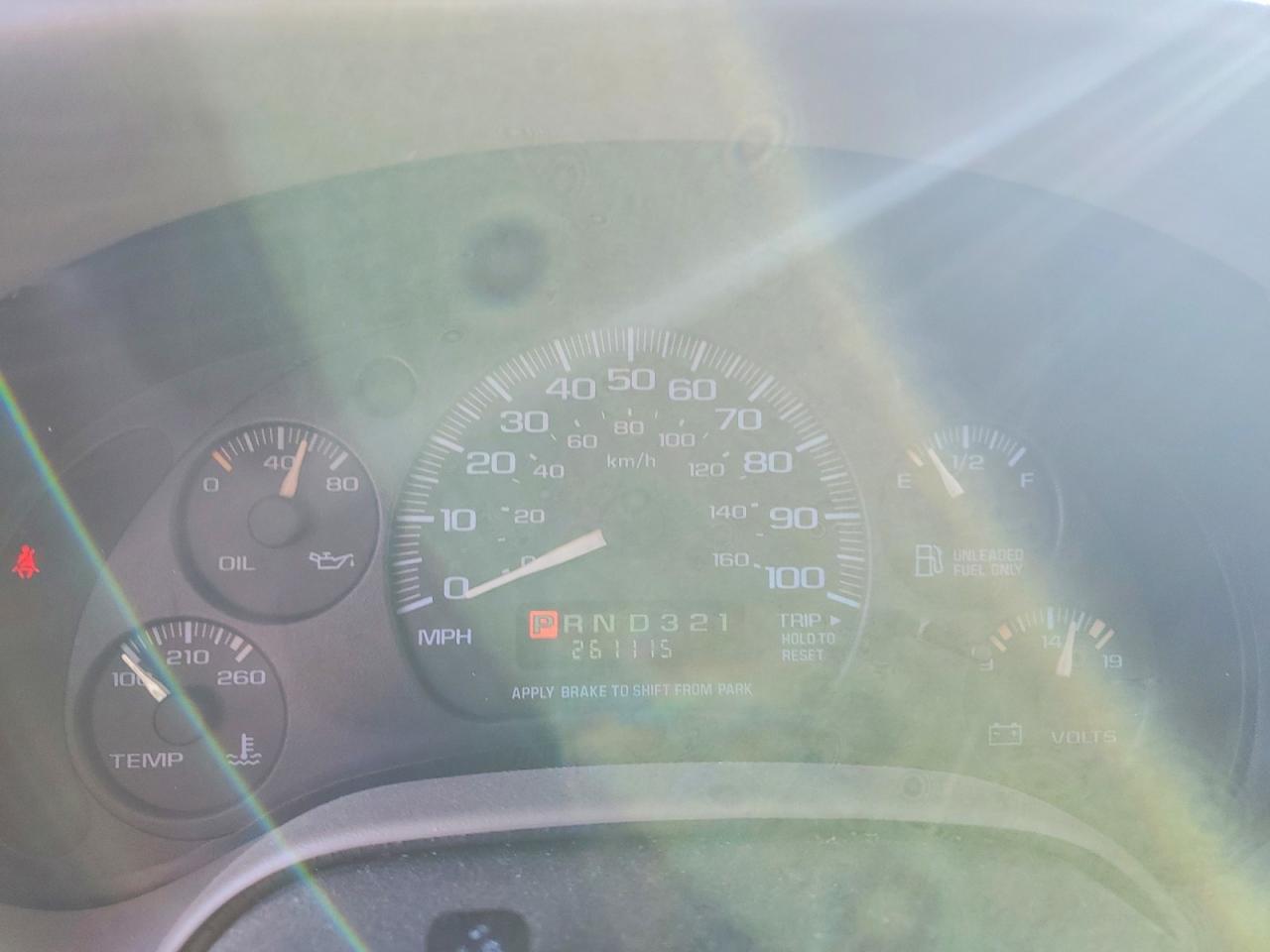 2002 GMC Safari XT