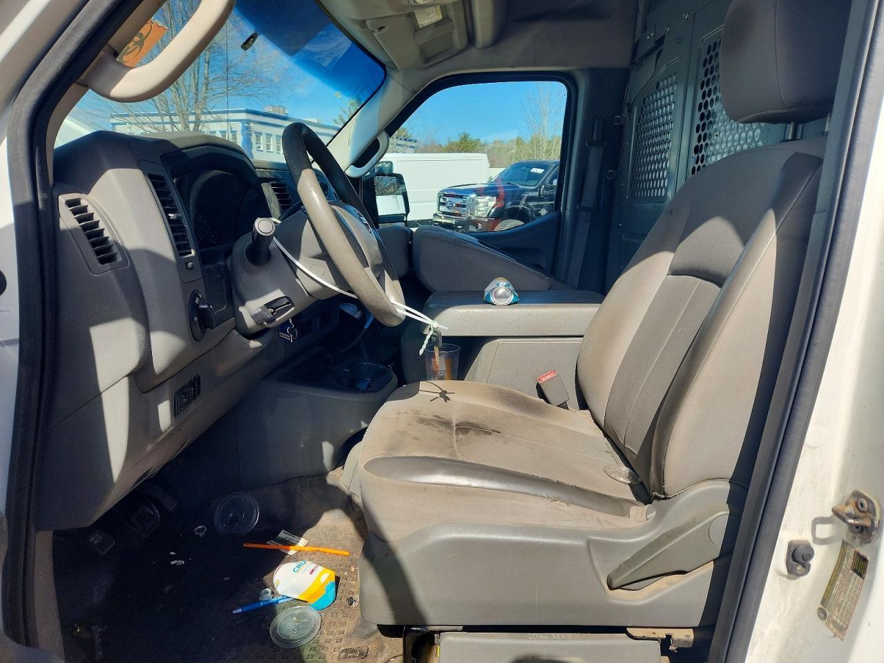 2012 Niss NV 2500 HD S