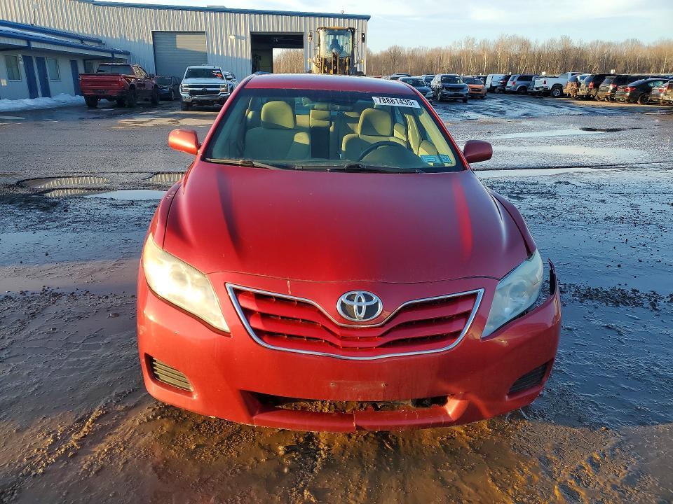 2010 Toyota Camry le