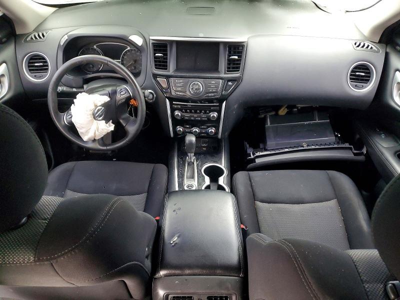 2019 Nissan Pathfinder sv