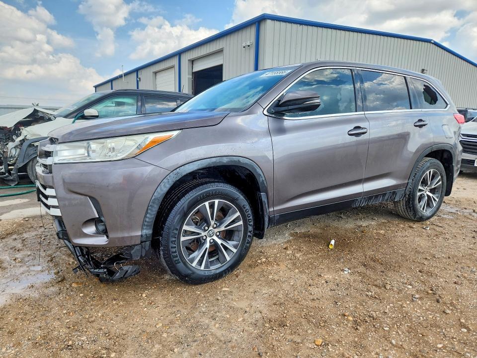 2019 Toyota Highlander le