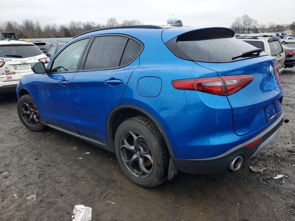 2018 Alfa Romeo Stelvio ti Sport