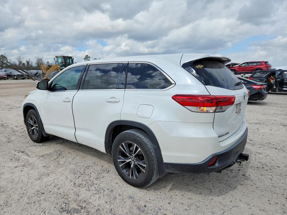 2018 Toyota Highlander le