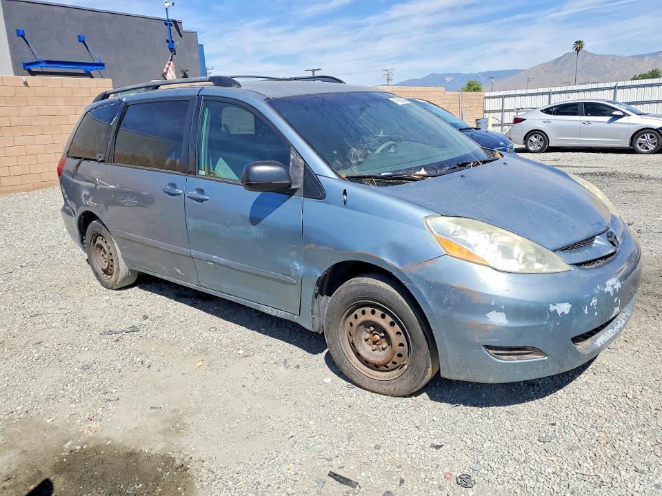 2006 Toyota Sienna le 7 Passenger