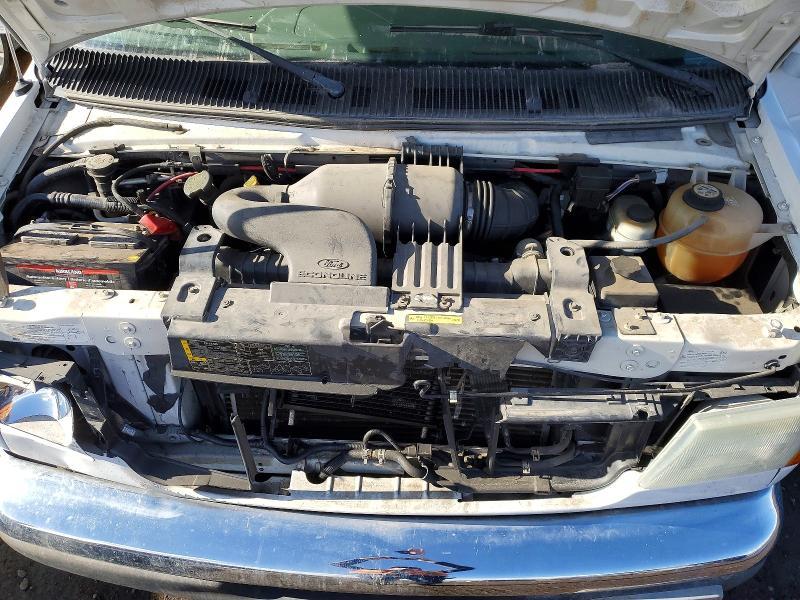 2005 Ford Econoline E350 Super Duty Cutaway Van