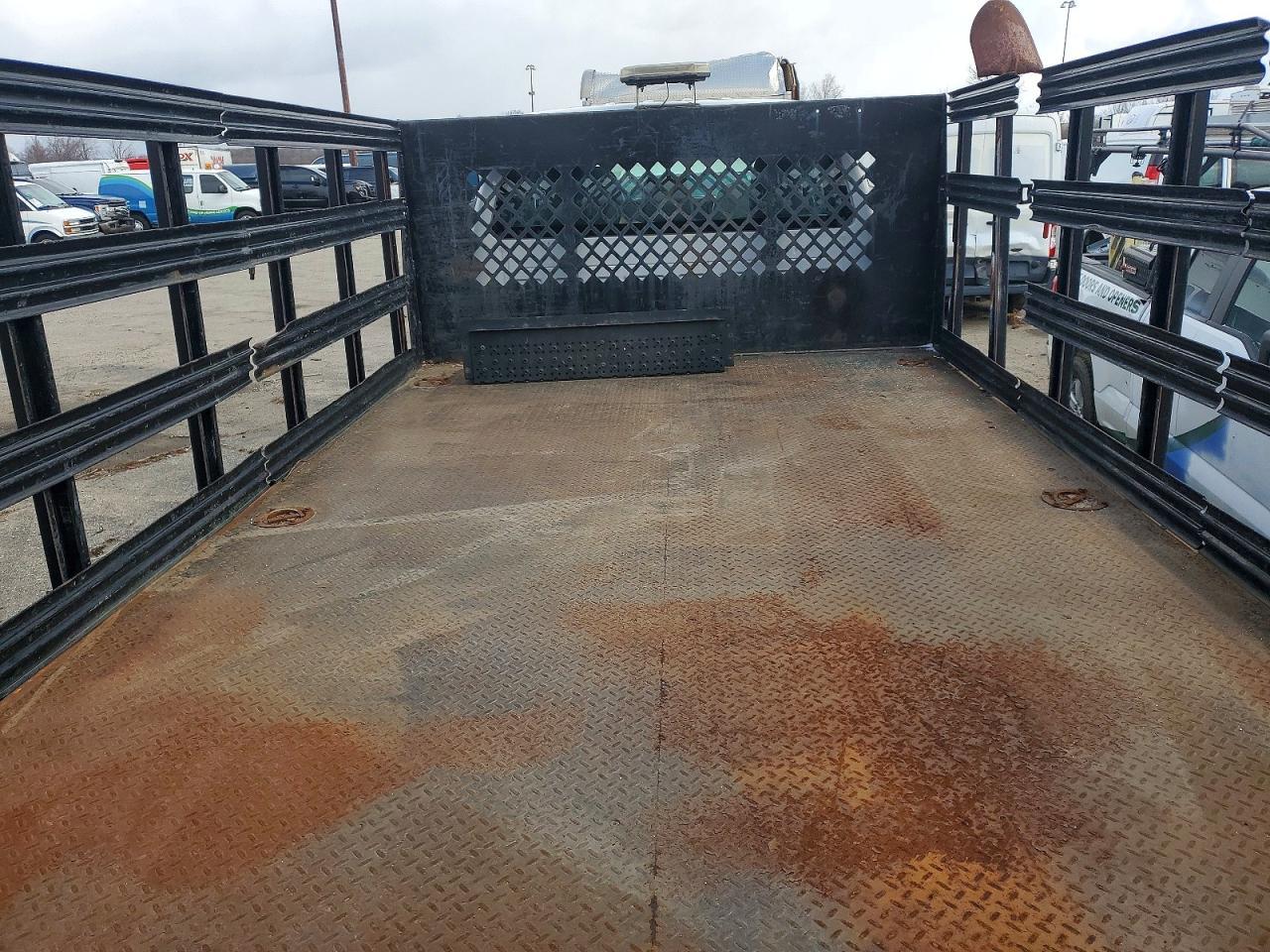 2017 Ford F650 Super Duty Flatbed Truck