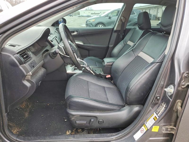 2013 Toyota Camry le 4D Sedan