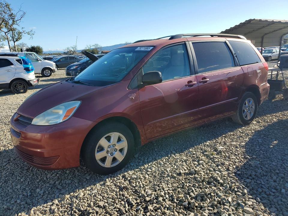 2004 Toyota Sienna le 7 Passenger