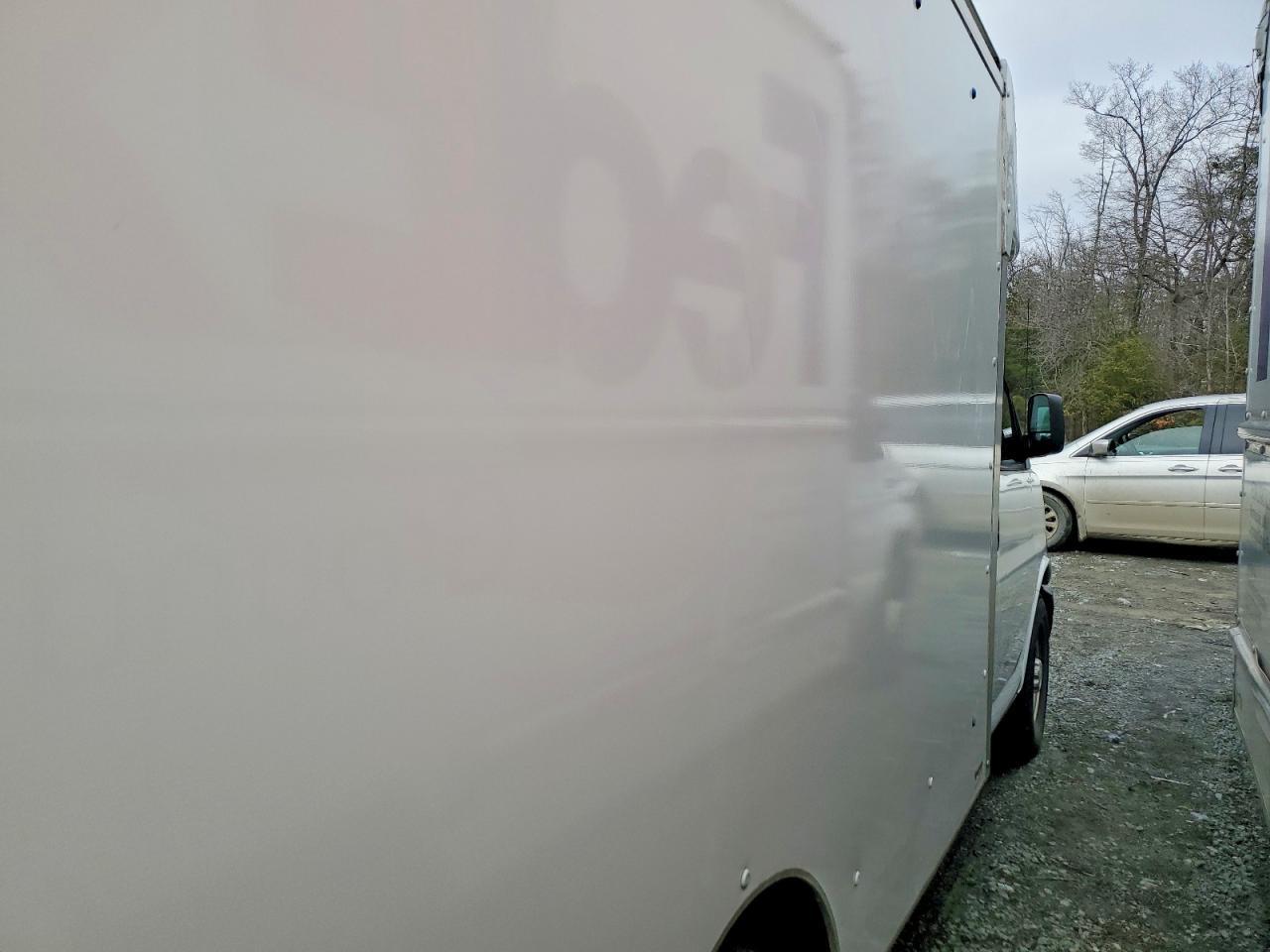 2018 Chevrolet Express Delivery Truck
