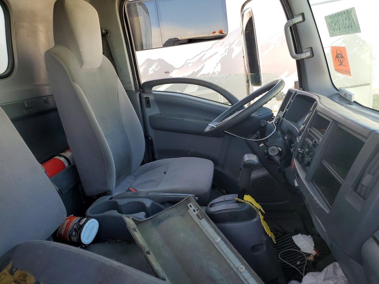 2018 Isuzu NPR