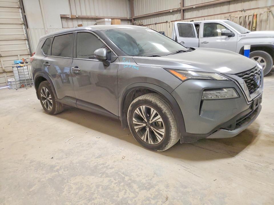 2022 Nissan Rogue sv