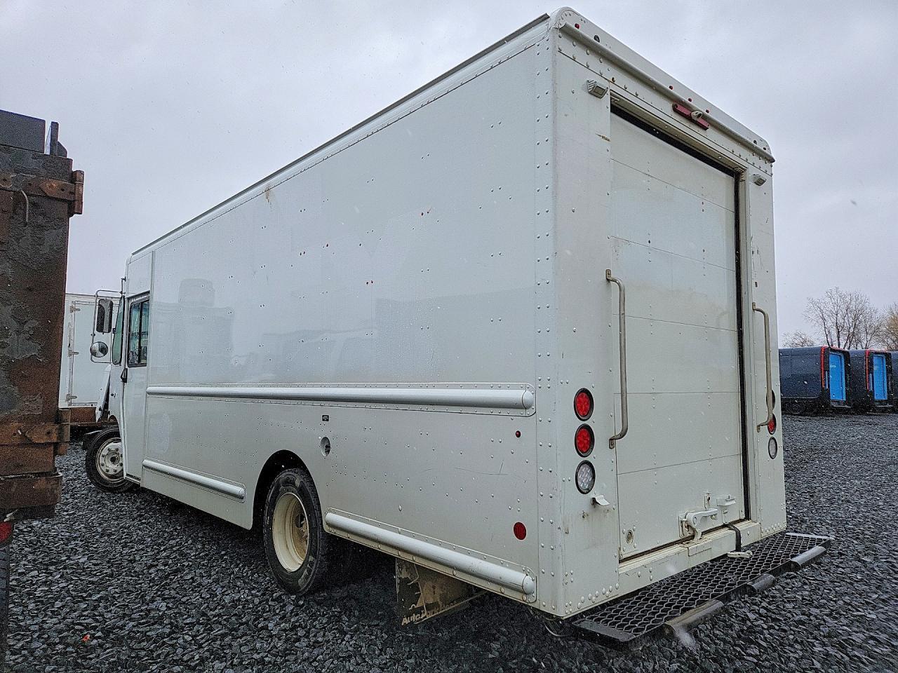 2022 Freightliner MT55G Chassis Delivery Truck