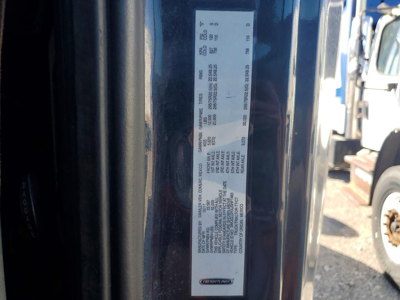 2018 Freightliner Cascadia 125