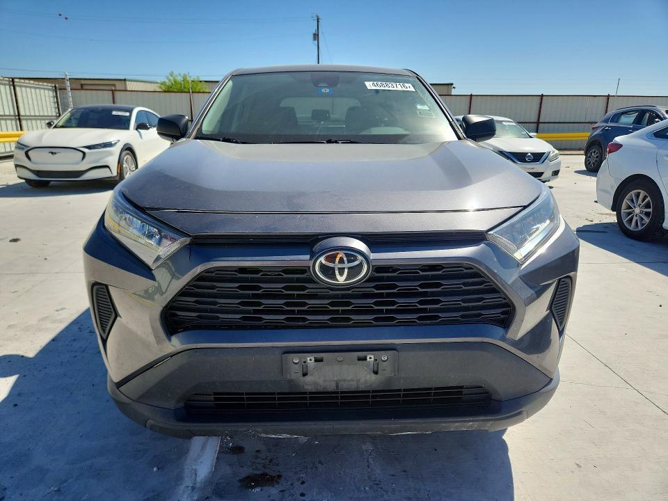 2022 Toyota Rav4 le