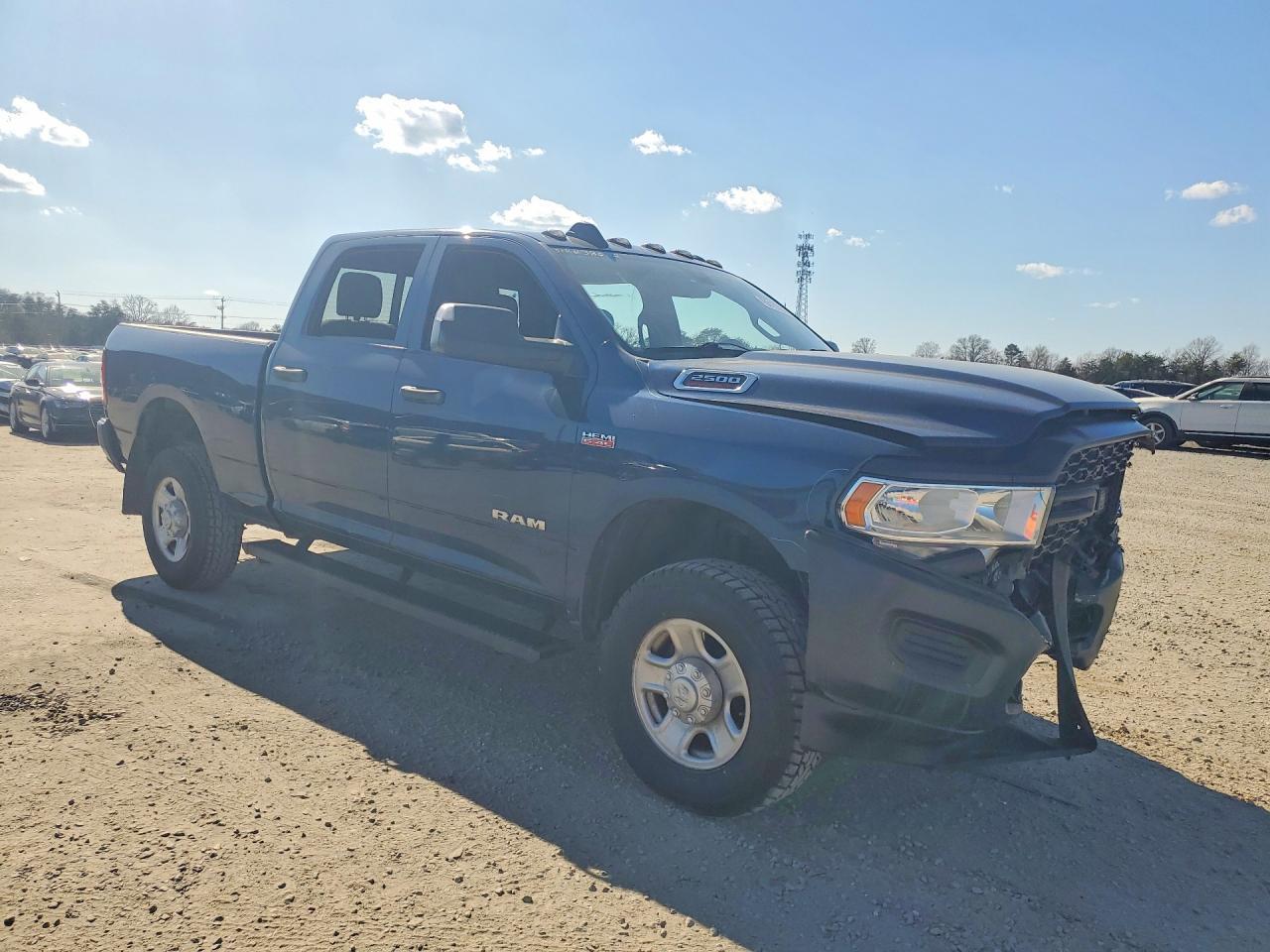 2022 Triumph 2500 Tradesman