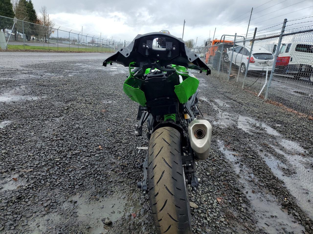 2025 Kawasaki ZX400 S