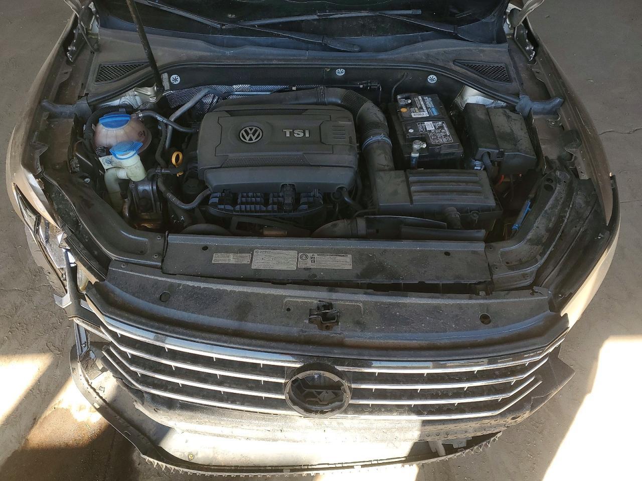 2016 Volkswagen Passat s