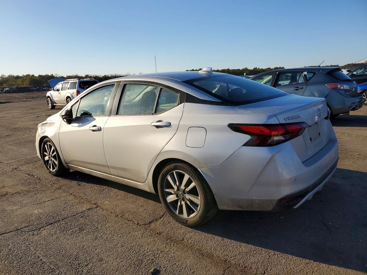 2020 Nissan Versa sv