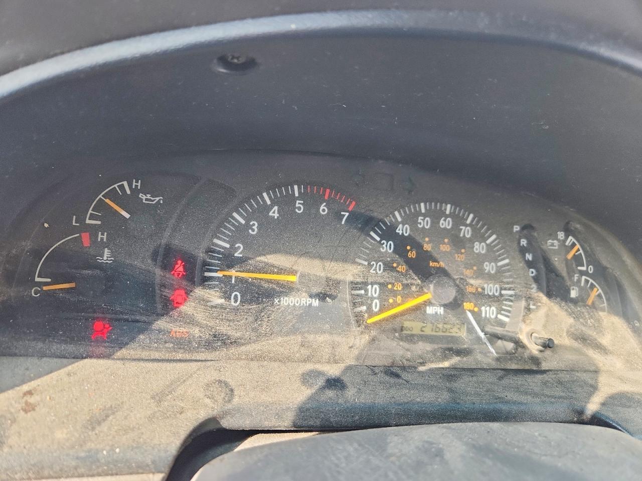 2002 Toyota Tundra SR5 V8