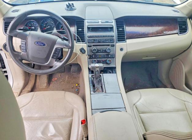 2010 Ford Taurus sel