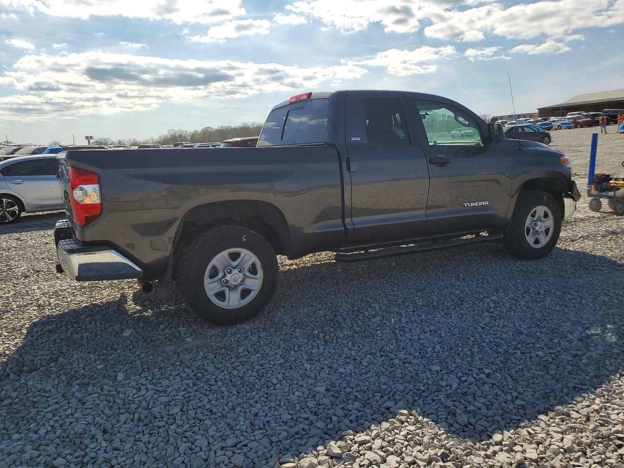 2015 Toyota Tundra SR5