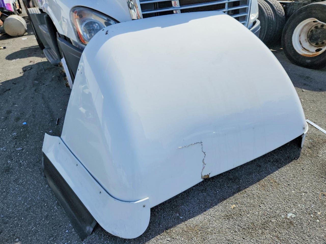 2016 Freightliner Cascadia 125 Semi Truck