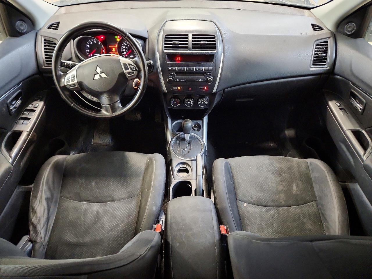 2013 Mitsubishi RVR