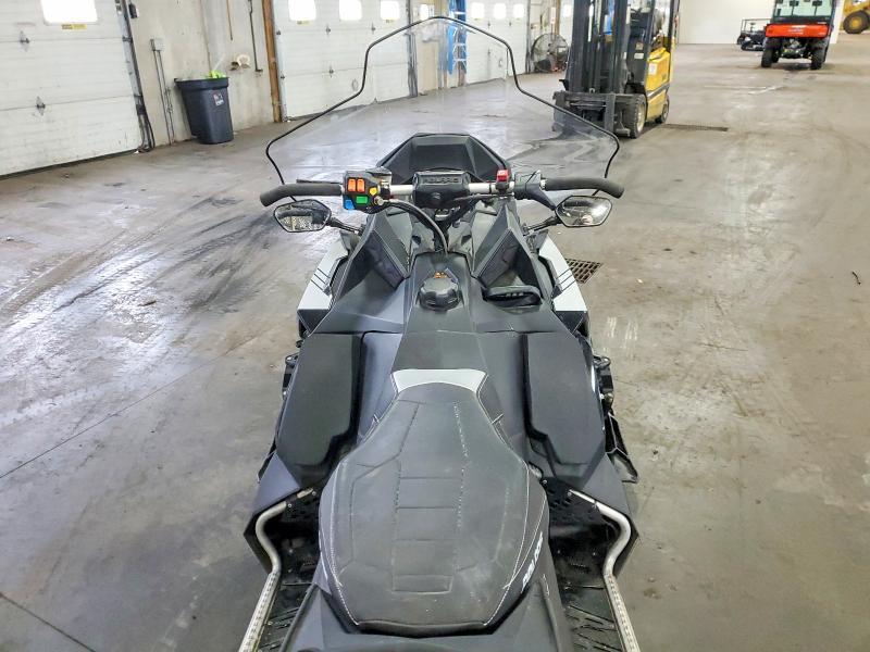 2016 POL A 800 Rush PRO-S