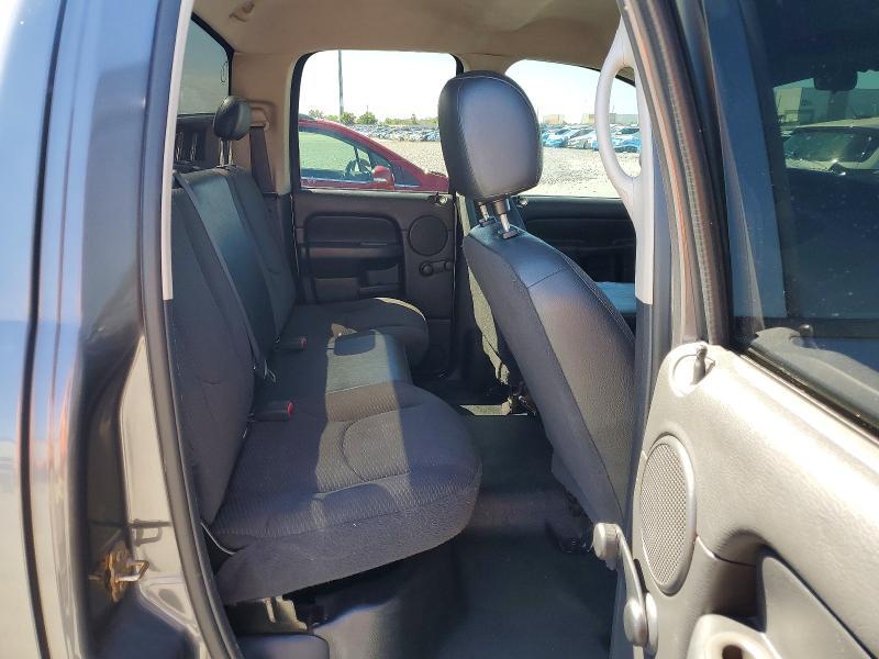 2004 Dodge RAM 1500 ST