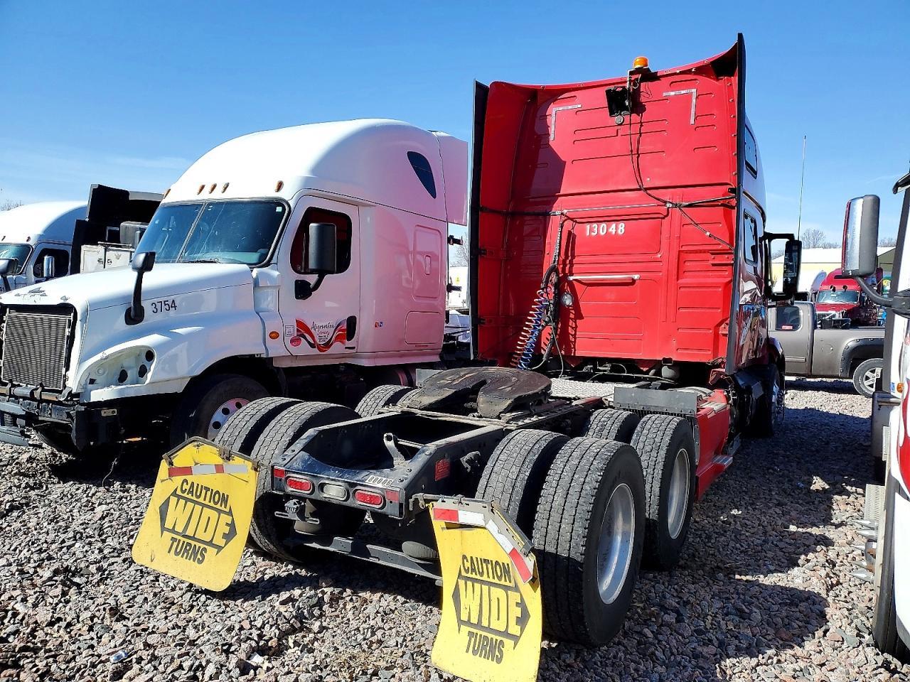 2019 Volv O VNL Semi Truck