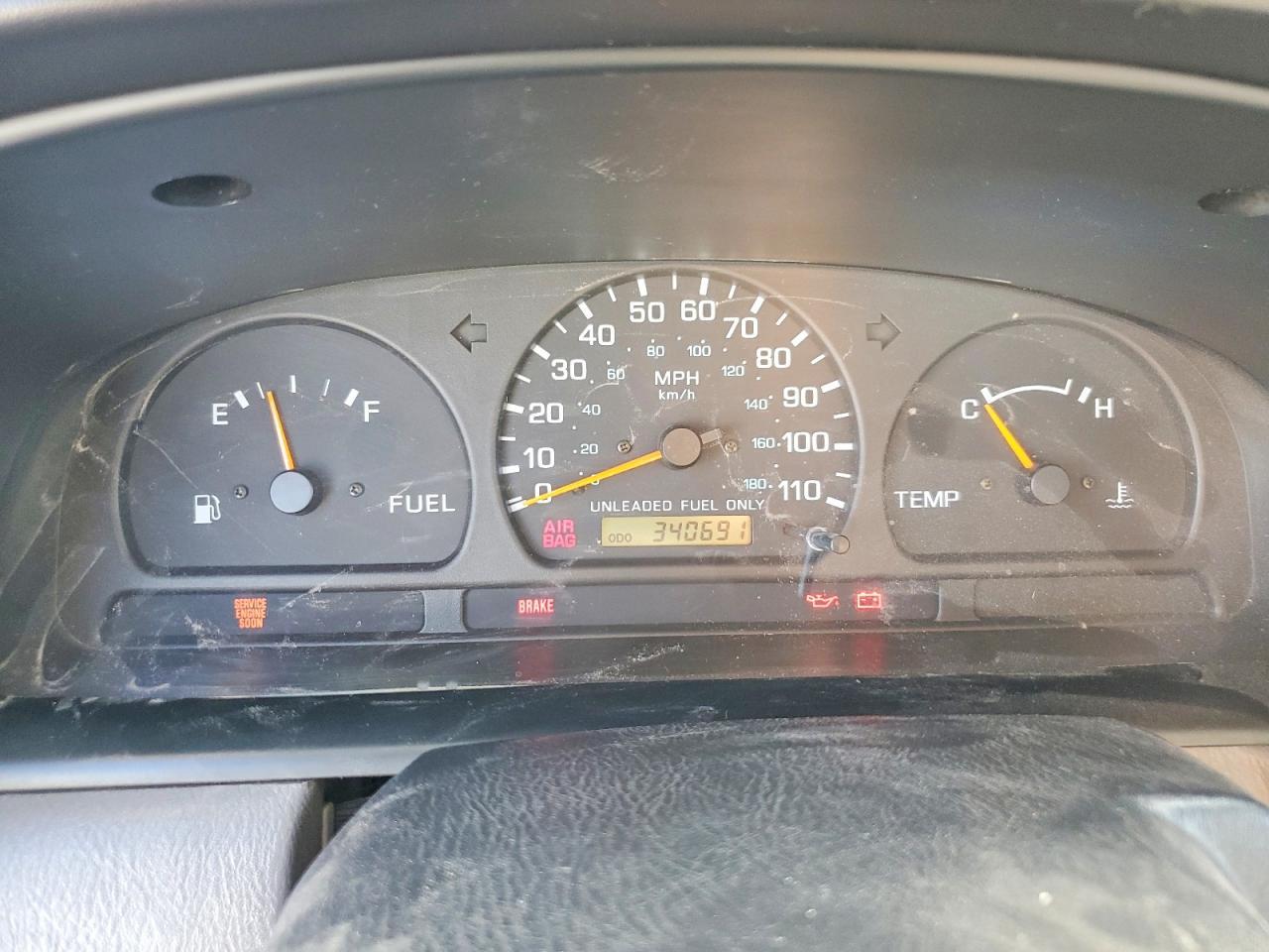 1999 Nissan Frontier XE