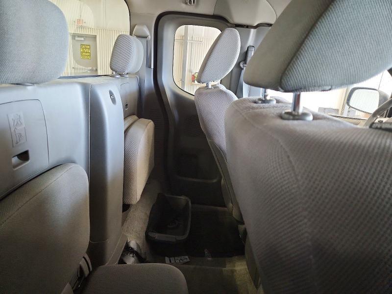 2015 Nissan Frontier s