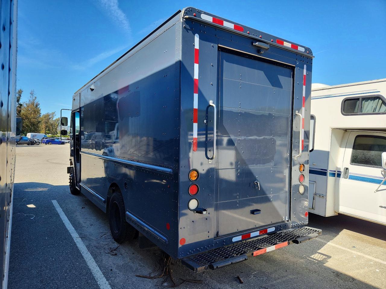 2020 Freightliner Chassis M Line WALK-IN Van