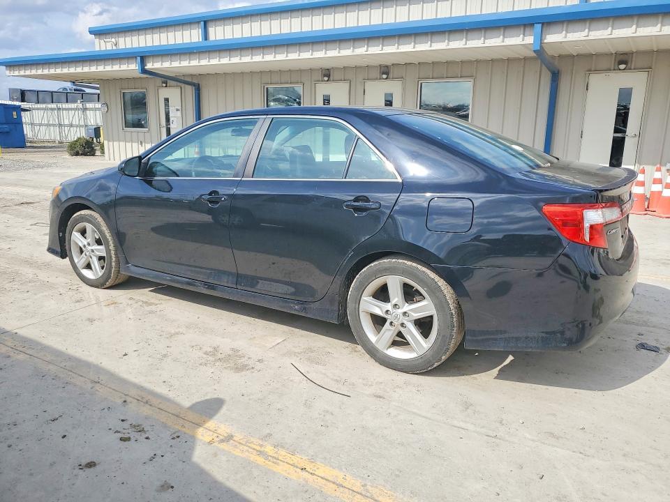 2014 Toyota Camry se