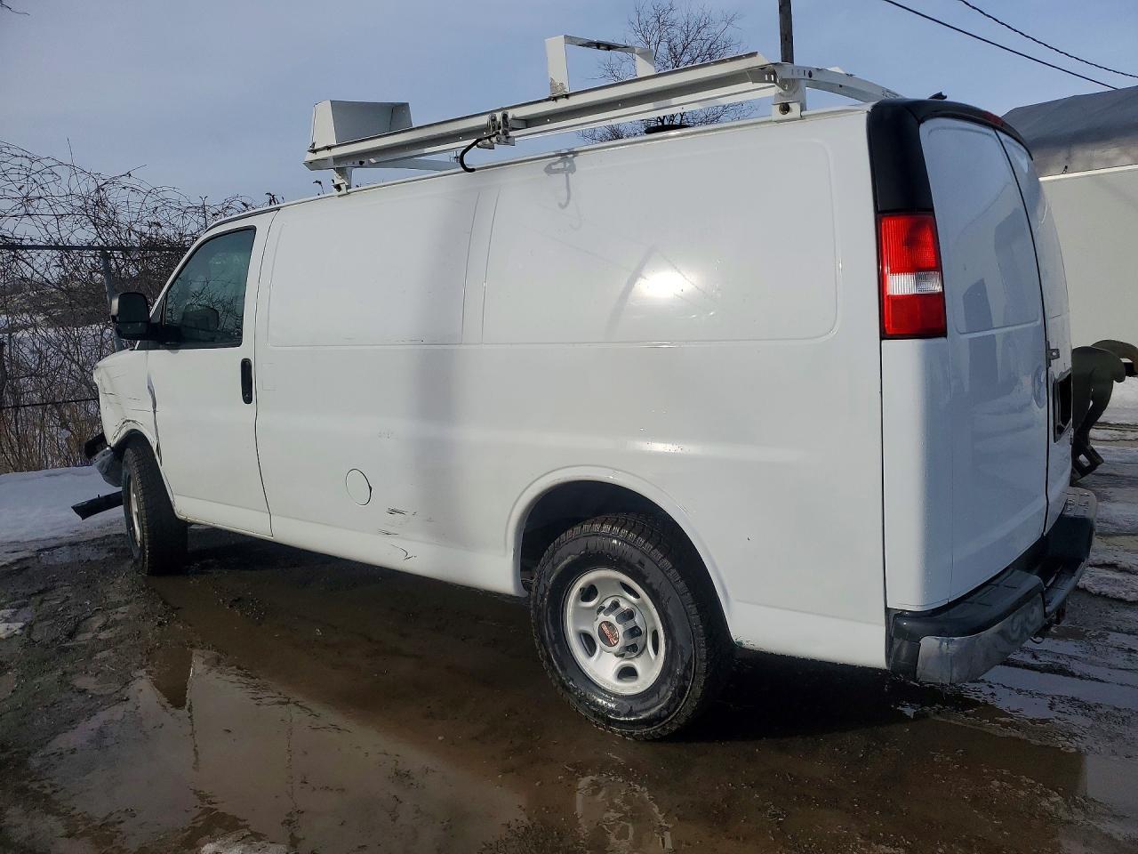 2021 GMC Savana G3500
