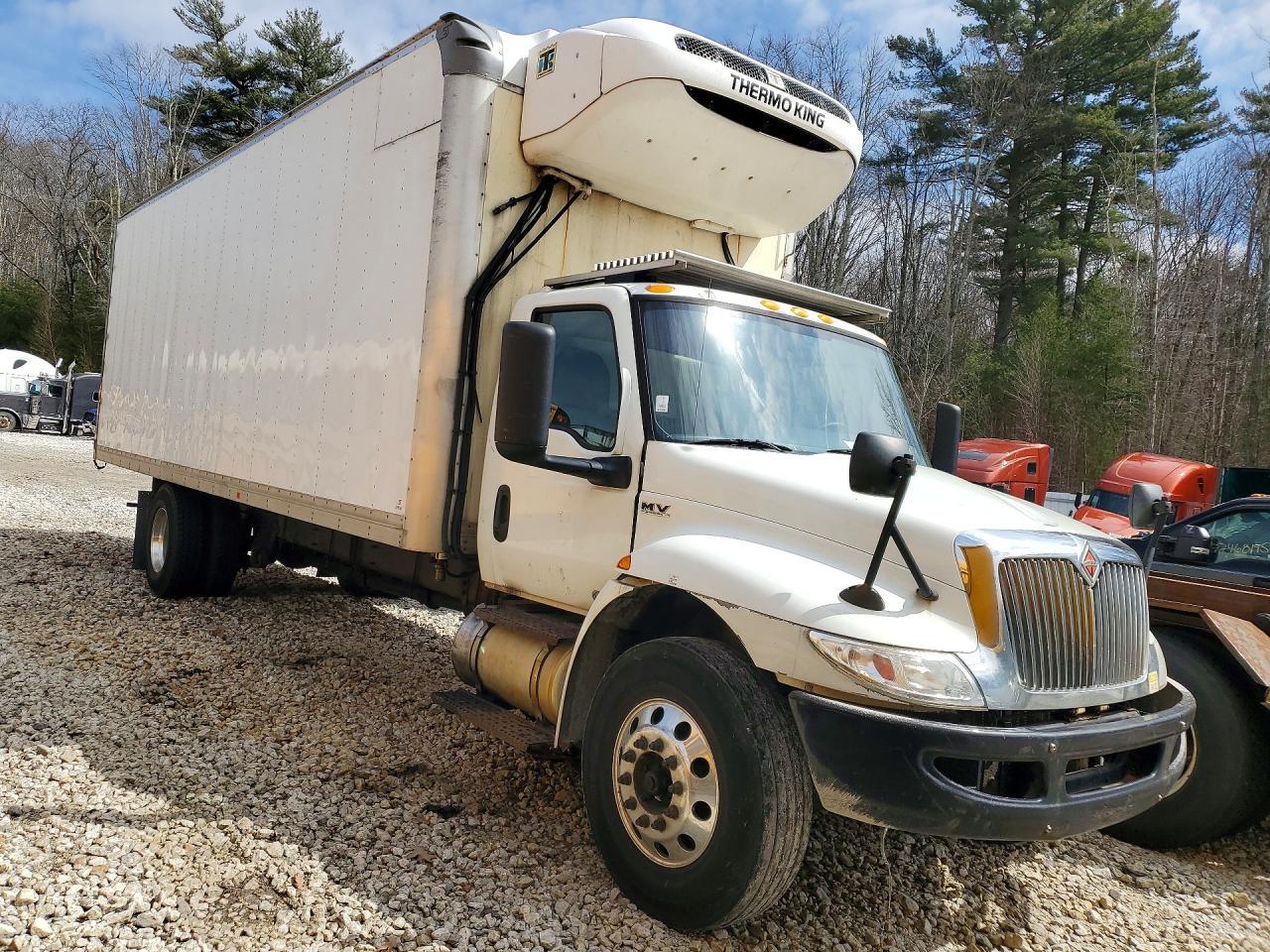 2020 International MV607 Refrigerated BOX Truck