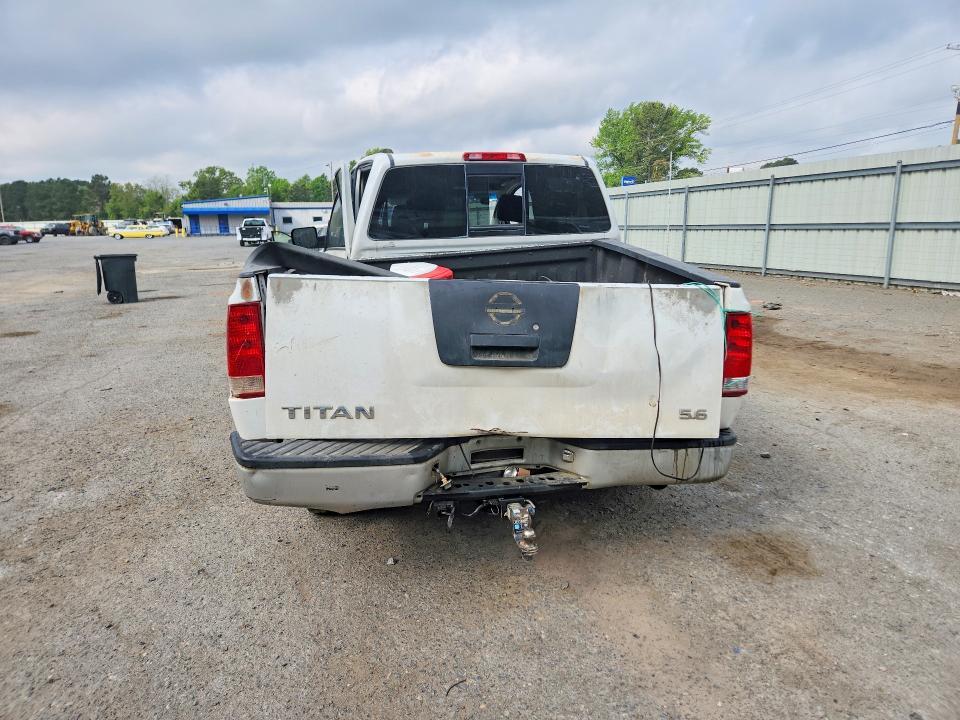2004 Nissan Titan XE