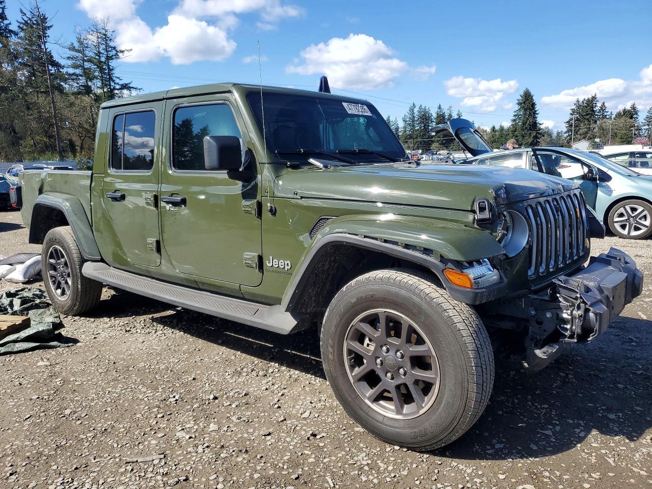 2022 Jeep Gladiator Overland
