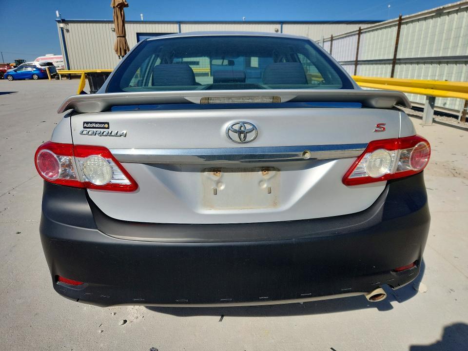 2013 Toyota Corolla s