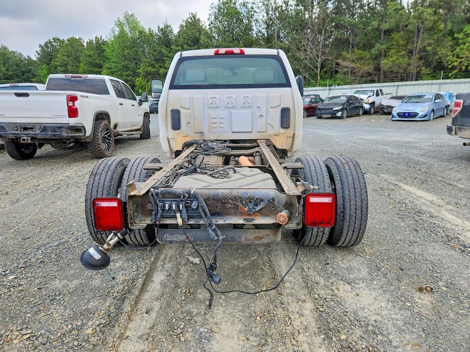 2016 Chevrolet Silverado Truck Cab AND Chassis