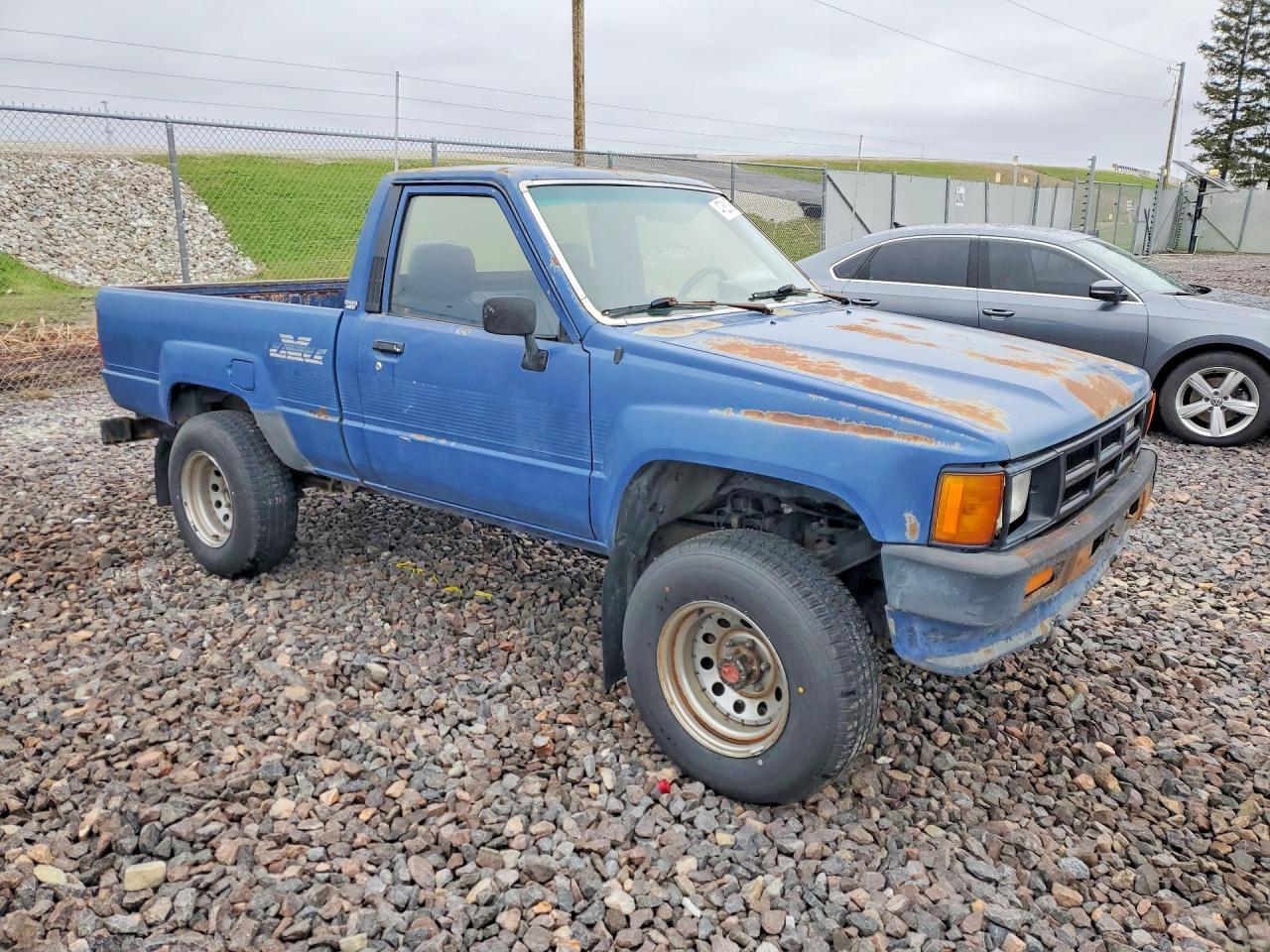 1986 Toyota Pickup Base