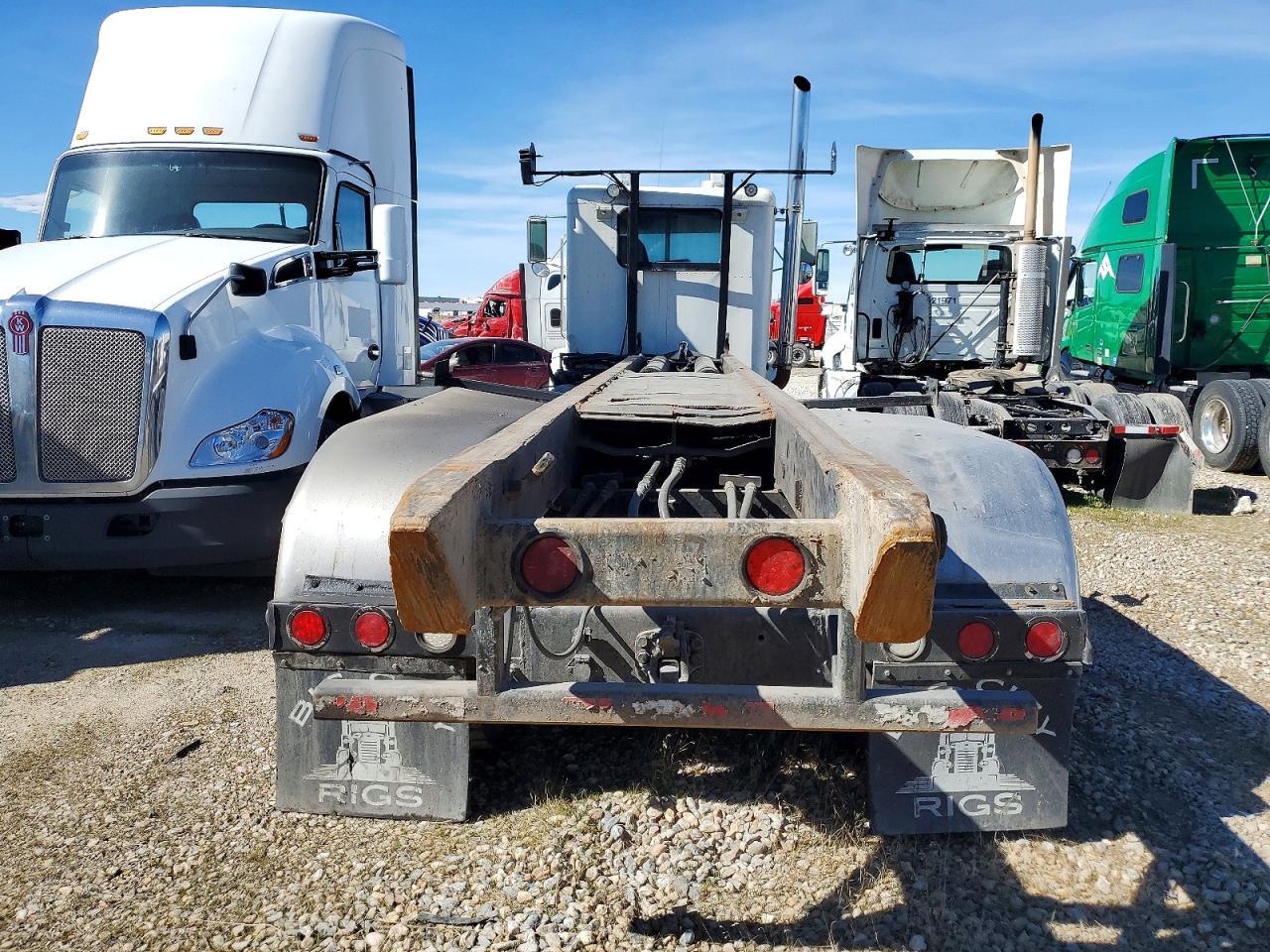 1993 Peterbilt 378 Truck Cab AND Chassis