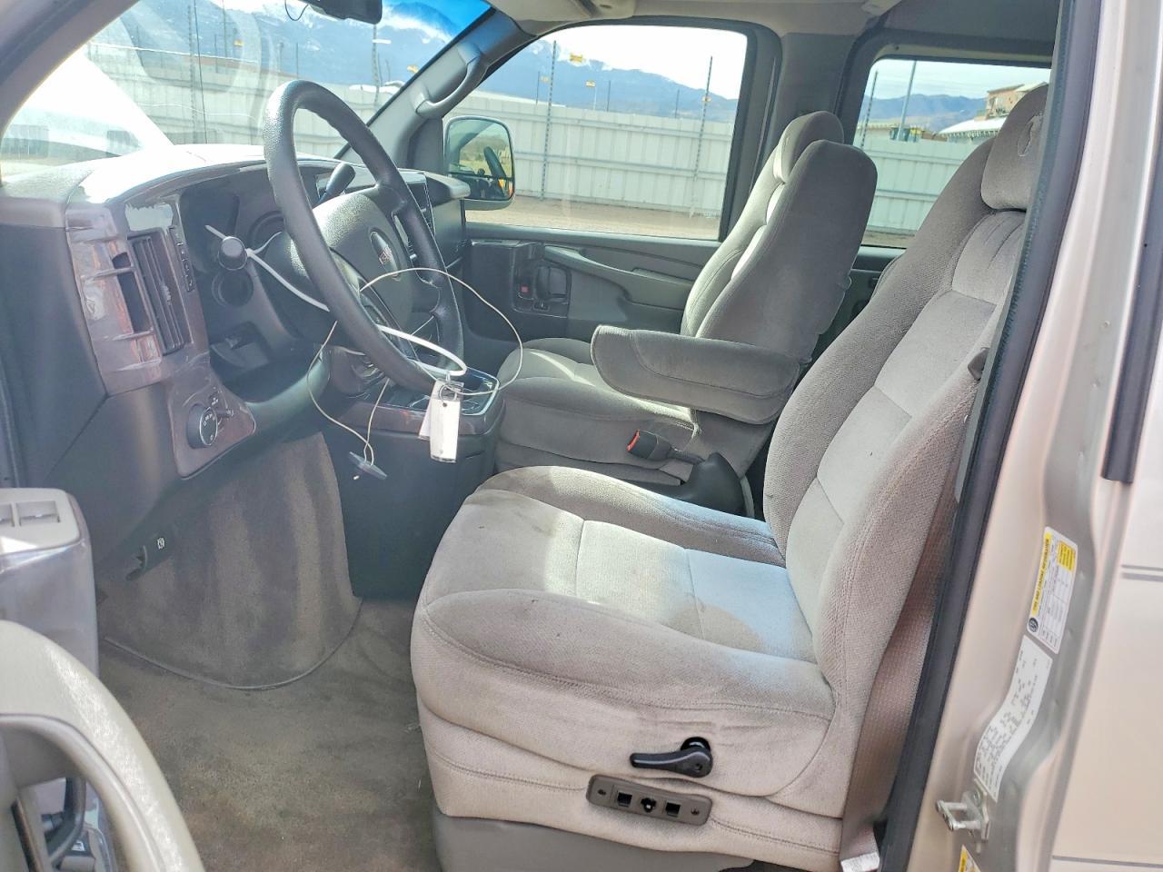 2009 GMC Savana G1500