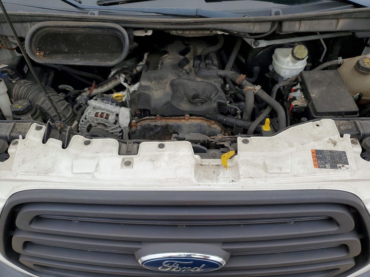 2015 Ford Transit 250 SRW Medium Roof Van Utility / Service