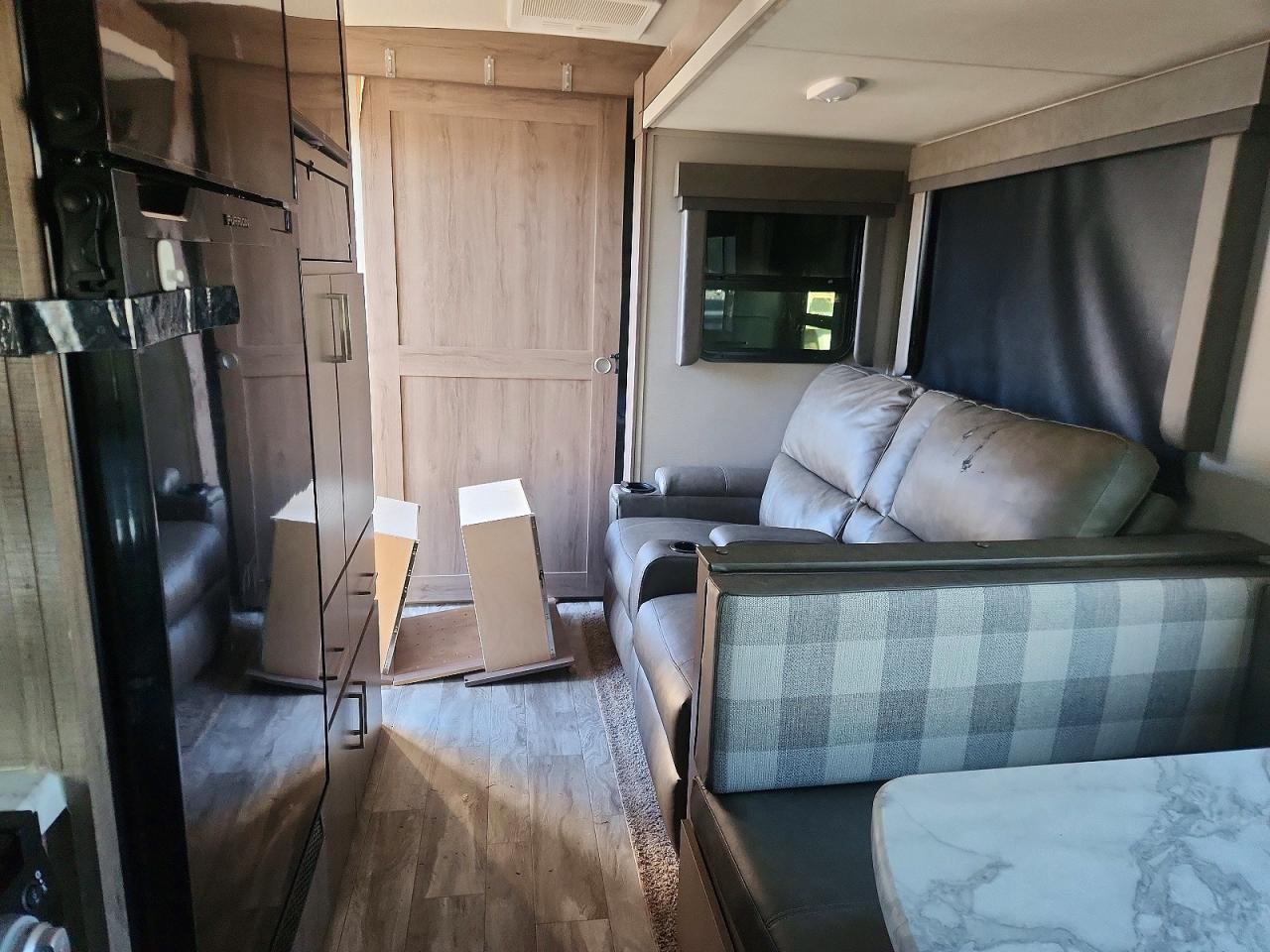 2022 Grand Design Imagine-Camper