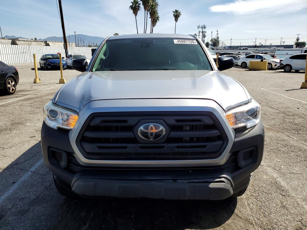 2018 Toyota Tacoma SR